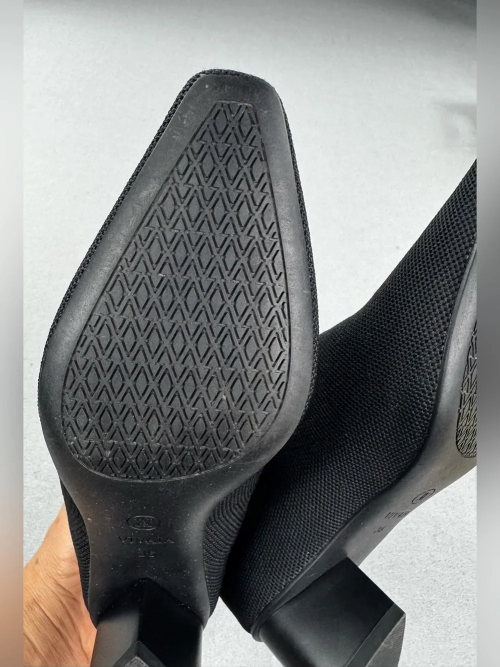Vivaia Theresa Black Knit Ankle Booties Tweed-Style Panel. Sz EU 36 US 5.5/6.